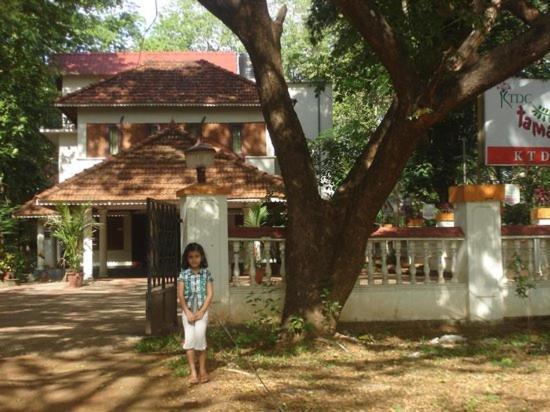 Ktdc Tamarind, Nilambur Hotel ภายนอก รูปภาพ