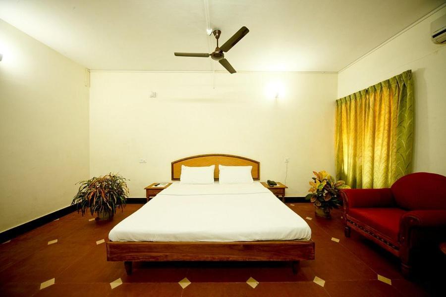 Ktdc Tamarind, Nilambur Hotel ภายนอก รูปภาพ
